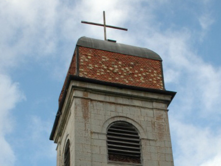 Le clocher de La Villedieu en 2008, photo L. Petitjean